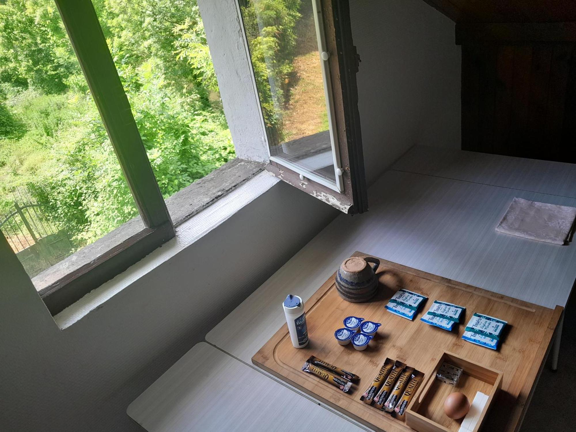 Appartement Privatif En Bord De Riviere Figeac Esterno foto